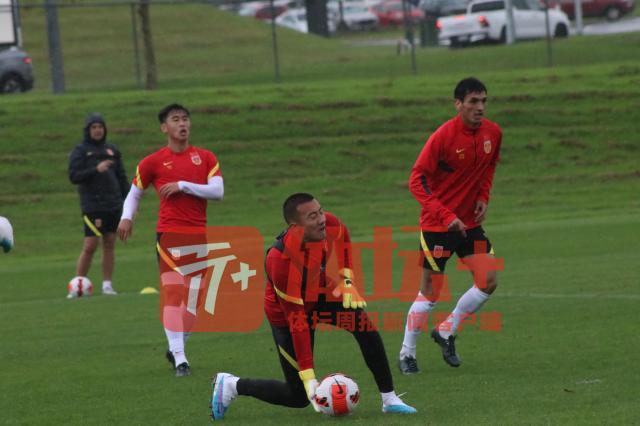 开云app官网-韩佳奇：主教练非常有激情 对细节严格主抓进攻