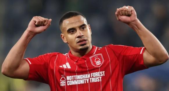 开云app下载-英媒：曼联有意引进穆里略，且考虑给马奎尔开10万镑周薪合同